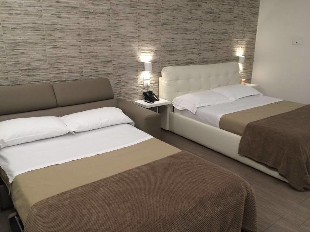 Domus Castroni Pompeo Magno Bed & Breakfast โรม ภายนอก รูปภาพ