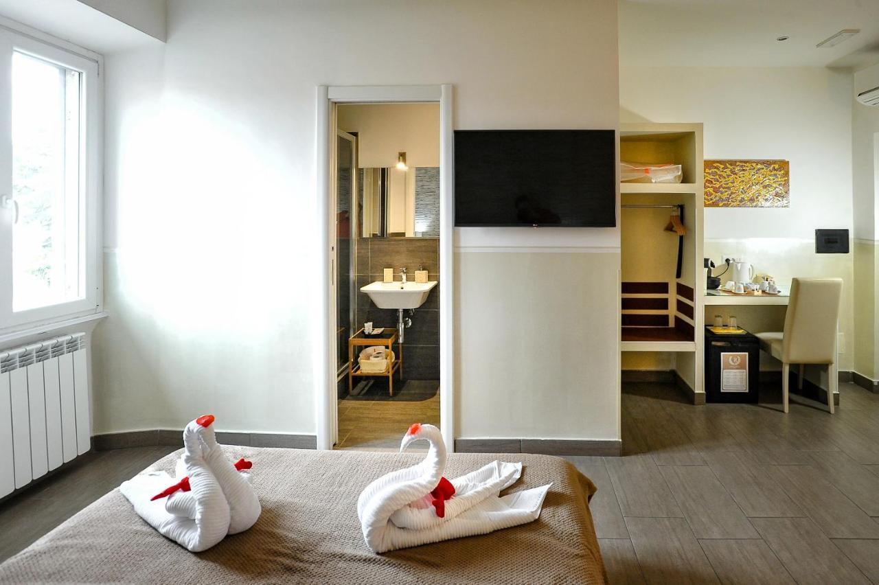 Domus Castroni Pompeo Magno Bed & Breakfast โรม ภายนอก รูปภาพ